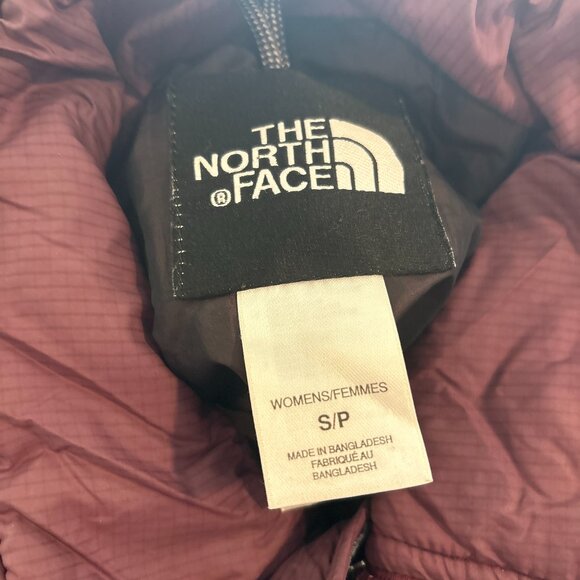The North Face Women's S Plum Insulated Stow Winter Jacket - Picture 3 of 11